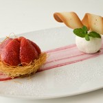 корзинки кадаиф с клубникой и кремом патисьер