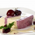 Ванильное парфе с лесными ягодами